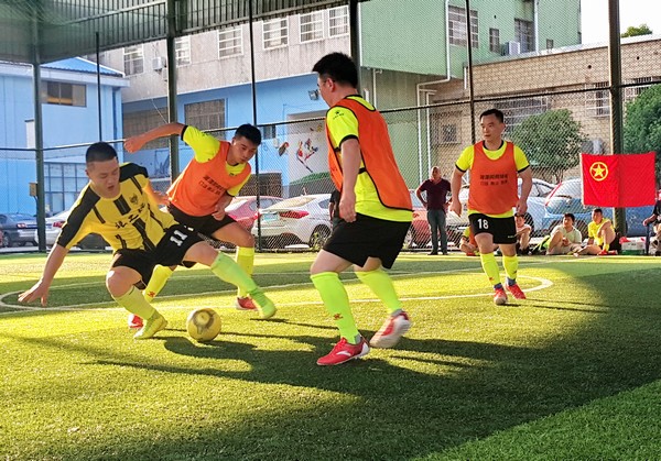 電機 綠茵爭鋒展風(fēng)采2 (2).jpg